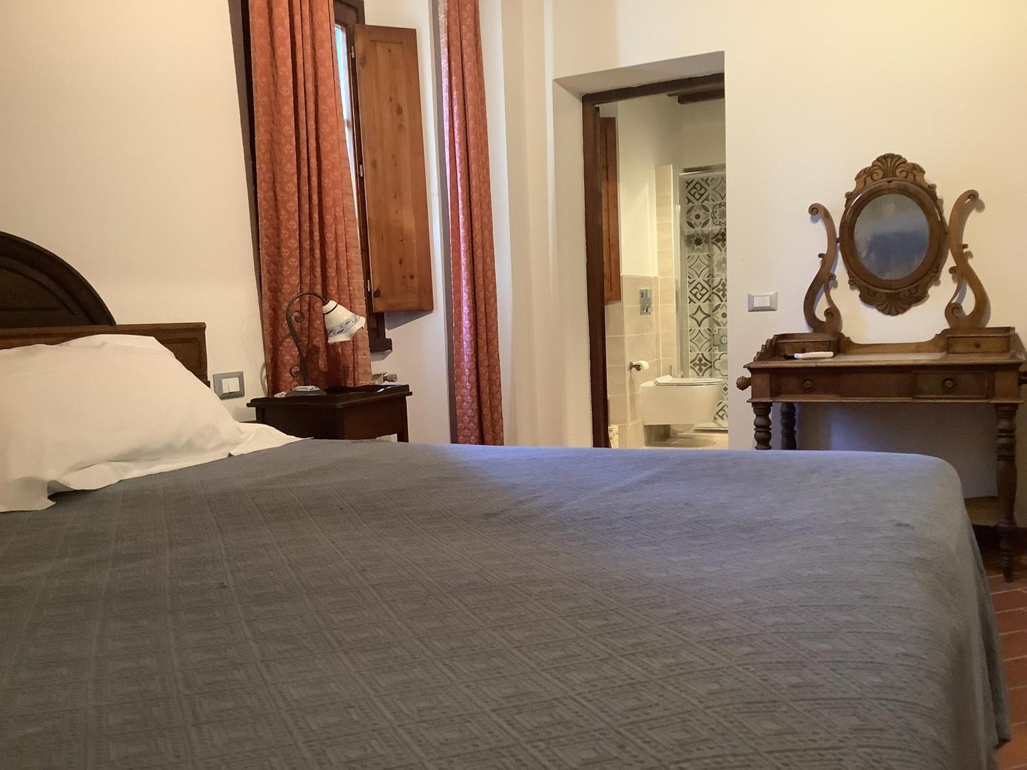 Rigacci Hotel